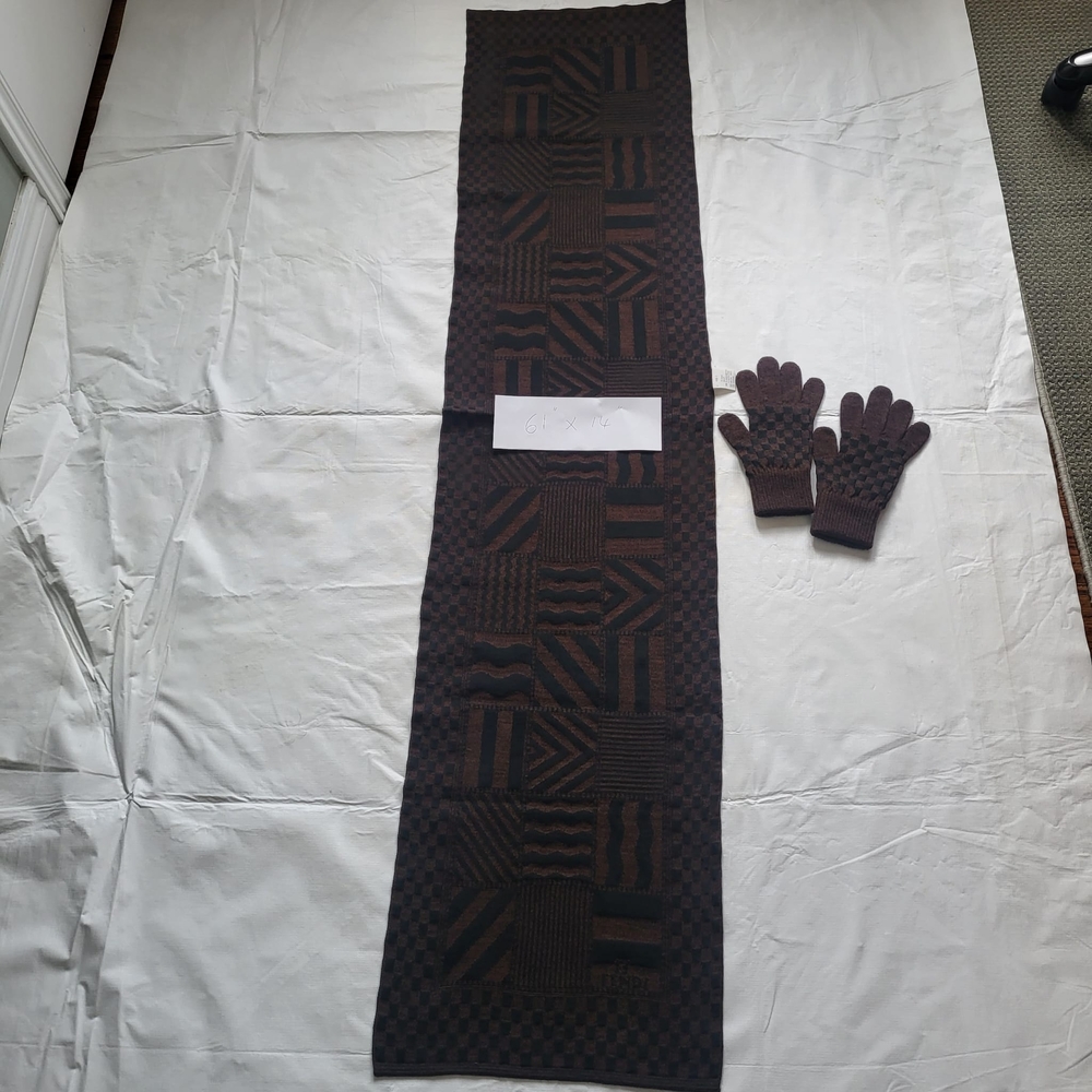 Authentic Fendi Scarf & Gloves Unisex